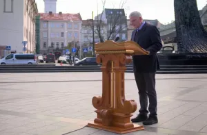 Franklin Graham Ukrajnában prédikált húsvét alkalmából