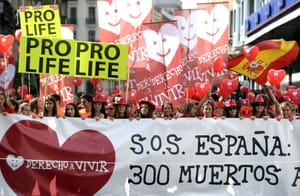 Akár börtön várhat az életpárti aktivistákra Spanyolországban