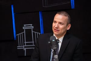 Toroczkai László: Huxit, Harmadik Világháború, totális kontroll