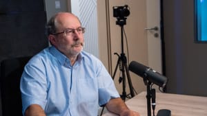 A brüsszeli elit és a globális hálózatok kapcsolata - Fricz Tamás