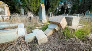 Kiállt Izrael a keresztényellenes vandalizmus ellen