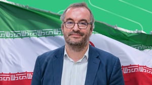 Madarat tolláról, népet irodalmáról: Irán - Sárközy Miklós