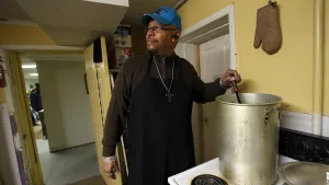 Amerika: Több ezer dollárra büntettek egy lelkészt, amiért hajléktalanoknak segít