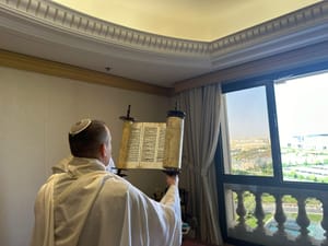 Zsidó imaórát tartott az izraeli kormány delegációja Szaúd-Arábiában