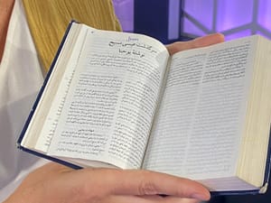 Irán: az életükbe kerülhet, mégis vállalják a kockázatot a bibliafordítók