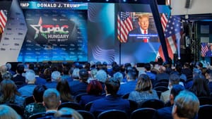 "Csak így tovább" - Donald Trump videóban üzent a magyaroknak