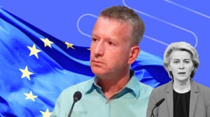 Macron puccsolhatja meg Ursula von der Leyent? - Gyévai Zoltán