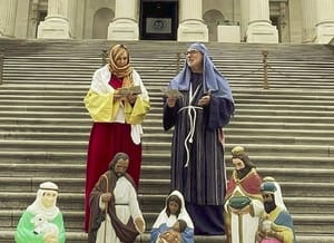 Történelmi pillanat: betlehemi jelenetet állítottak ki az amerikai Capitolium lépcsőin