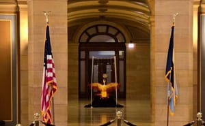 Minnesota: sátánista kiállítás jelent meg karácsony alkalmából a  Capitoliumban