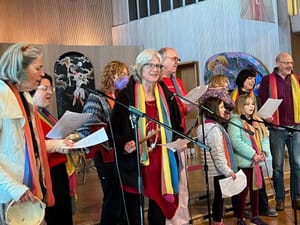 Botrány: istennőhöz imádkozik, és boszorkányt alkalmaz egy feminista gyülekezet Amerikában