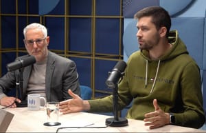 A férfi, aki örökre megváltoztatta a világot - Kulifai Máté, Sugár András